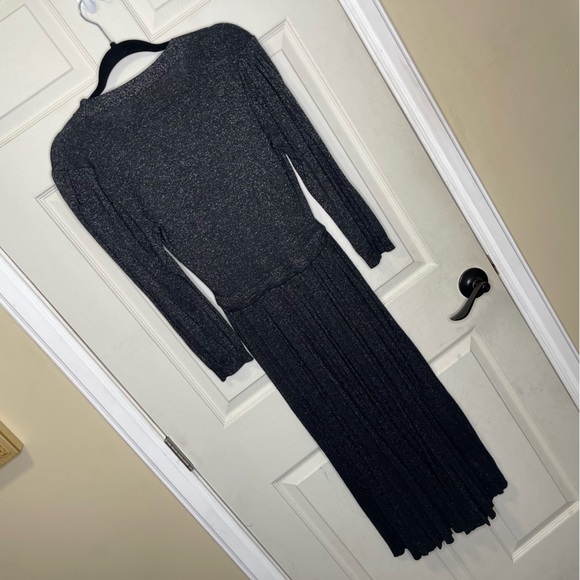 Kate Spade Black Silver Metallic Pleated Crepe Wrap Sweater Dress - Size Medium - Picture 6 of 8